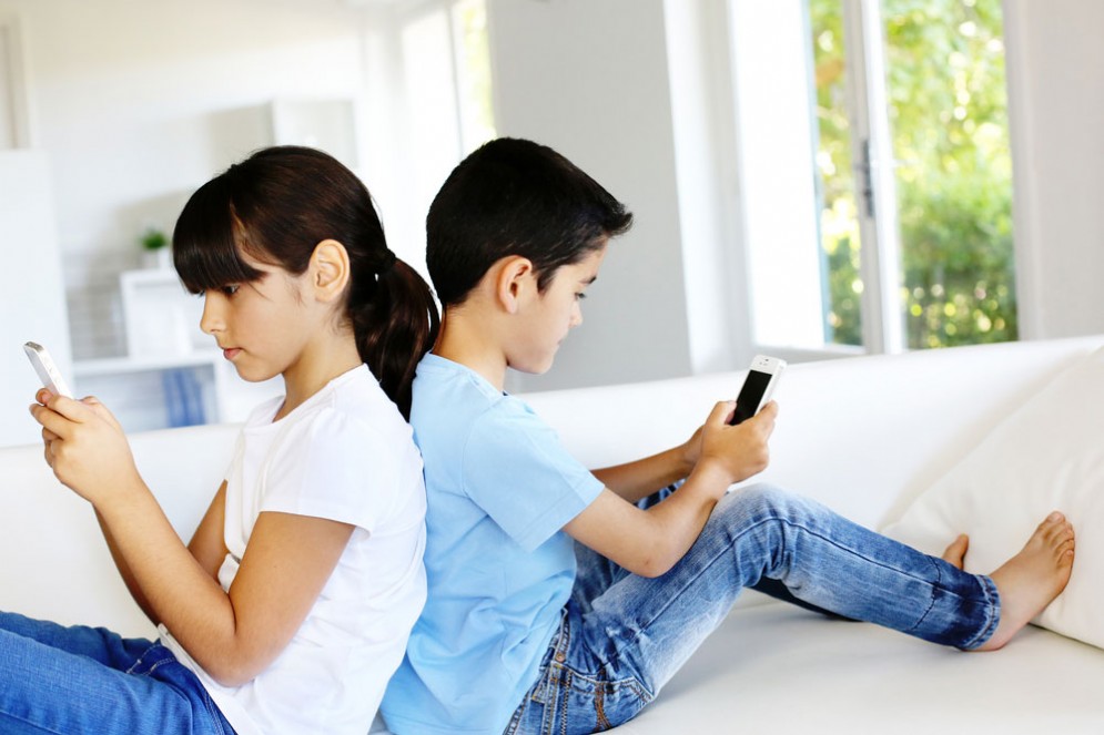 Gli smartphone rendono le persone meno intelligenti