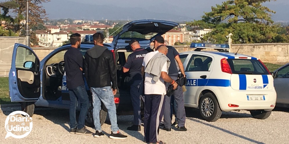 Udine, salita del Castello passata al setaccio dalla Polizia
