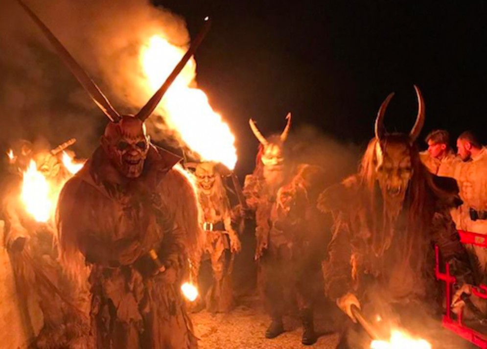 Grande spettacolo per l'esibizione Krampus a Coccau