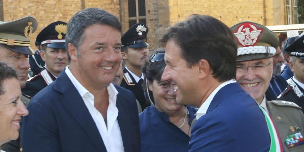 Il senatore Pd Matteo Renzi con il sindaco di Firenze Dario Nardella
