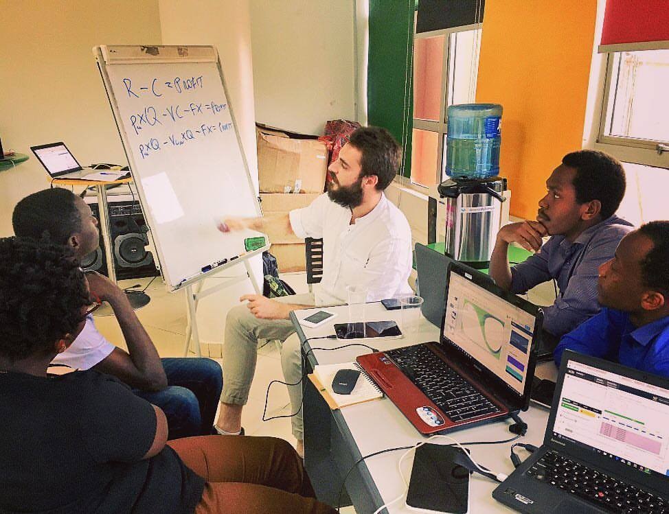 Attività di mentorship sviluppatasi in Outbox, incubatore powered by Google e Deloitte in Kampala, Uganda
