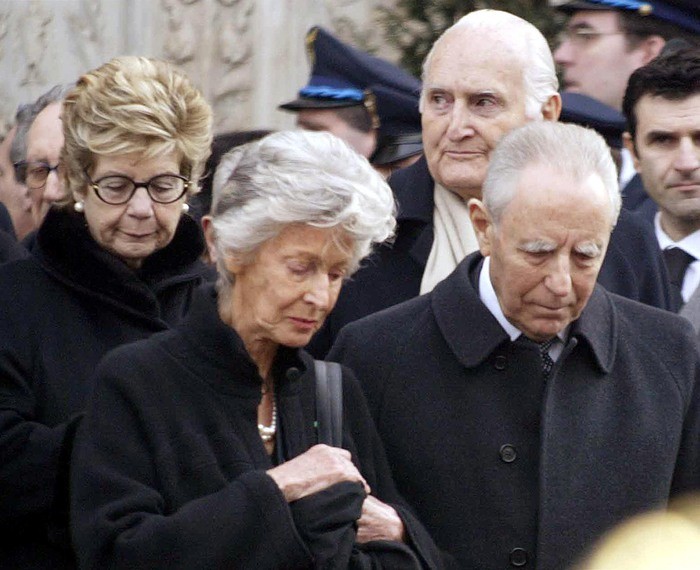 Marella Agnelli con Carlo Azeglio Ciampi, Oscar Luigi Scalfaro e Franca Ciampi durante i funerali di Gianni Agnelli