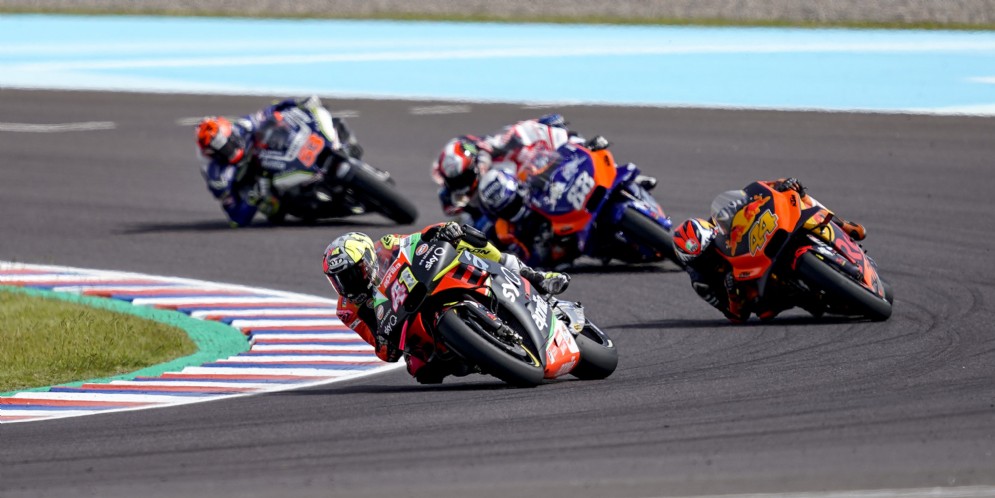 Aleix Espargarò durante il GP di Argentina