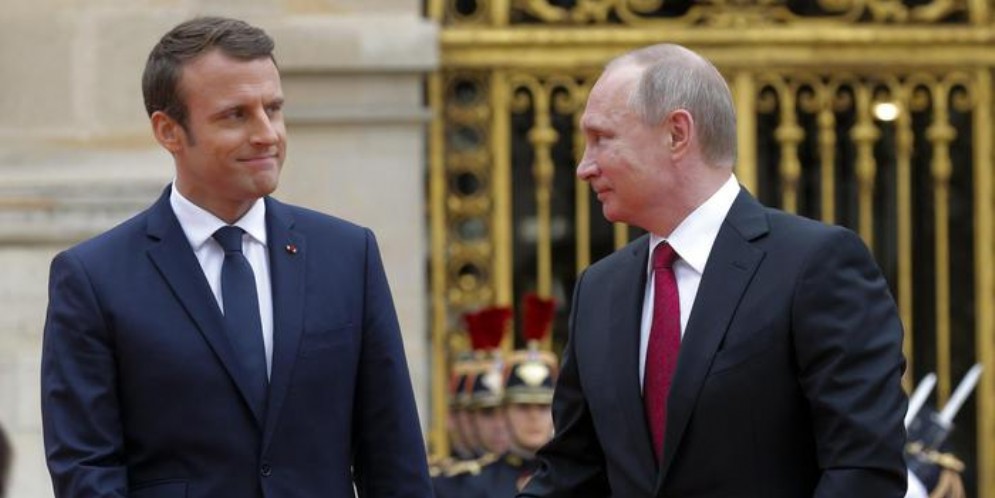 Emmanuel Macron con il Presidente russo, Vladimir Putin
