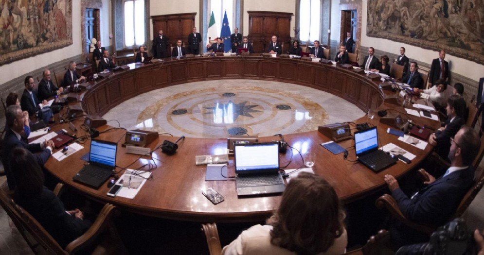 Il primo Consiglio dei ministri del secondo governo del presidente Giuseppe Conte, a Palazzo Chigi