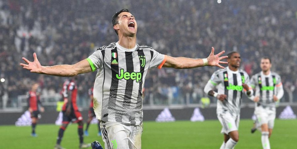 Cristiano Ronaldo esulta dopo un goal con la Juventus