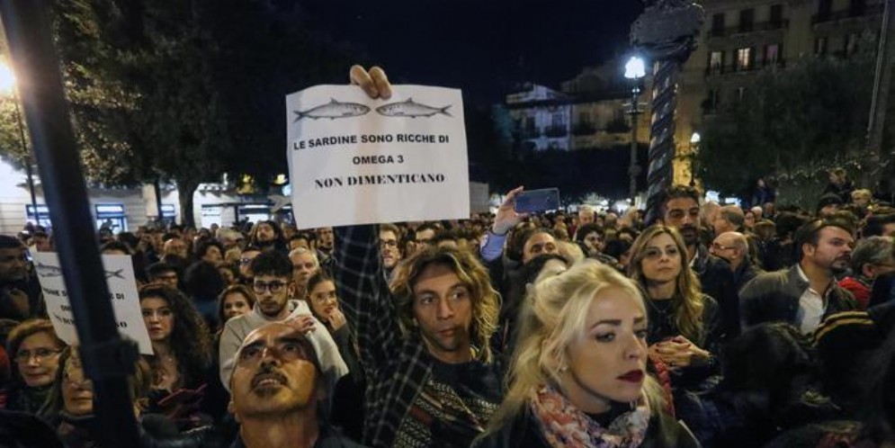 Manifestazione delle Sardine