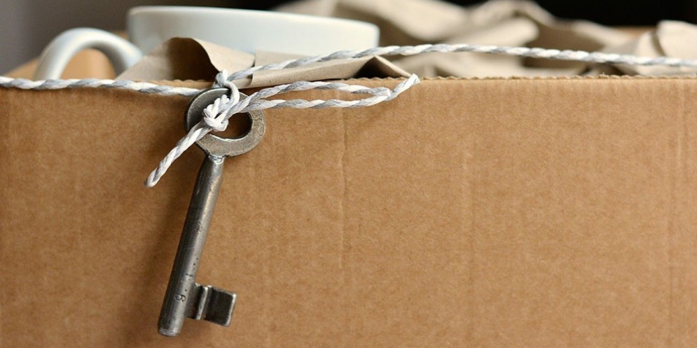 Uno scatolone per il trasloco di casa