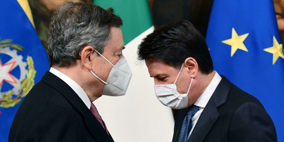 Mario Draghi e Giuseppe Conte: attuale ed ex Presidente del Consiglio